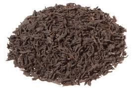 Chá preto chinês natural da forma macia nenhum fragmento com uma ou dois folhas