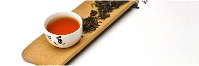 O cheiro chinês do chá preto de Guangdong Yingde bem como o cacau afrouxa o chá