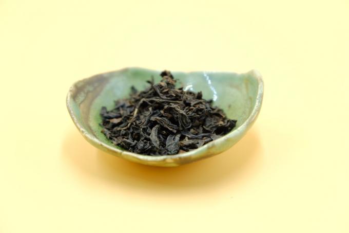 O halterofilismo orgânico da perda de peso do chá de Oolong do chinês e elimina a fadiga